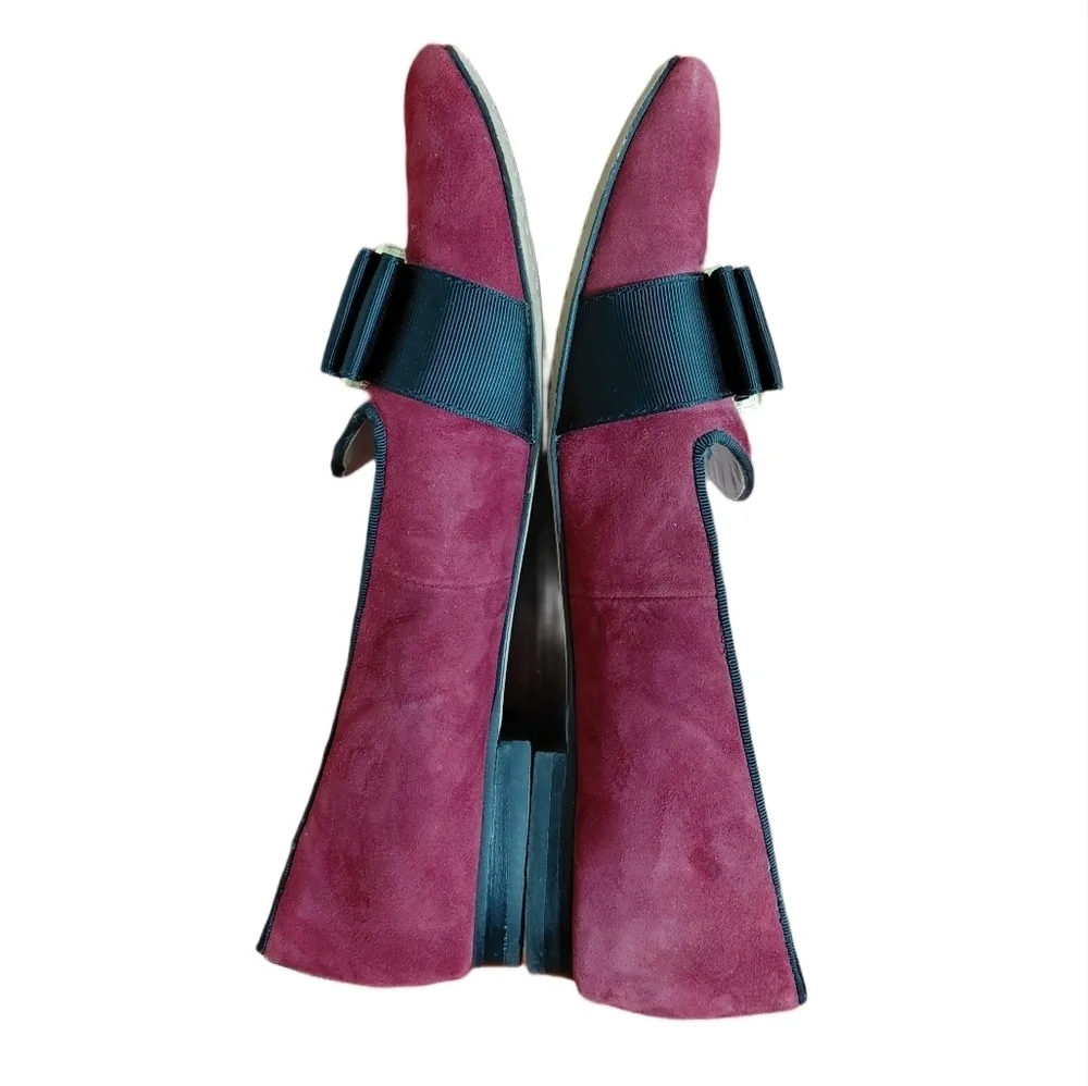 Vince Camuto elegant red